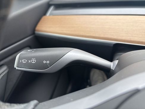 Used 2020 Tesla Model 3 Long Range image 18
