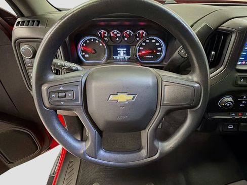 Used 2020 Chevrolet Silverado 1500 Custom w/ Custom Value Package AWD/4WD image 14