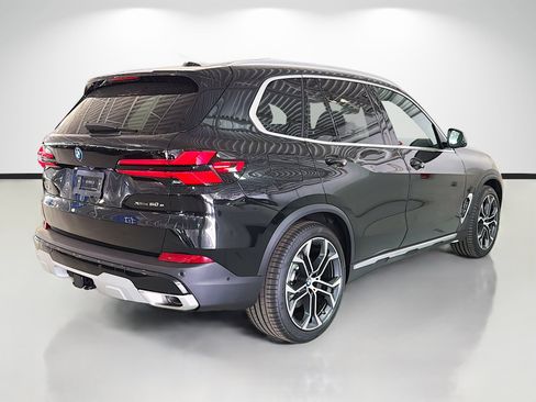 New 2026 BMW X5 xDrive50e AWD/4WD image 3