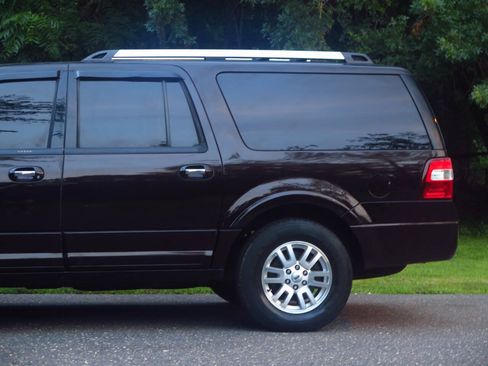 Used 2013 Ford Expedition EL Limited AWD/4WD image 30