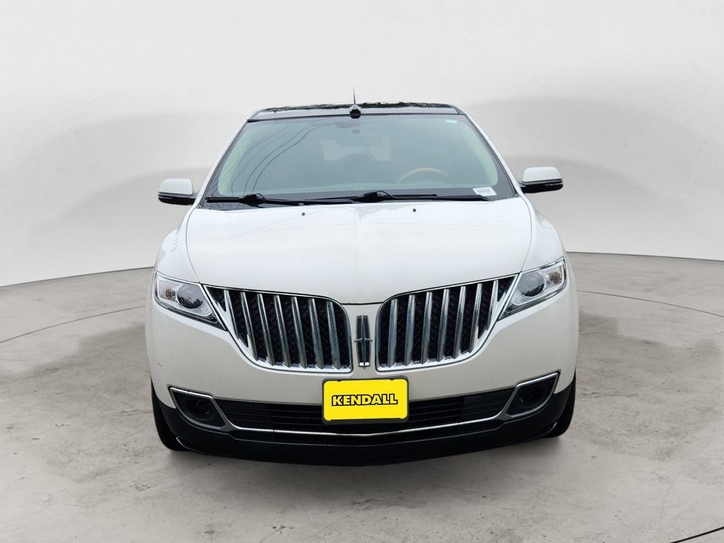 Used 2015 Lincoln MKX AWD w/ Equipment Group 102A image 2