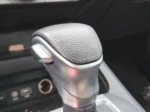 Used 2020 Kia Forte LXS FWD image 18