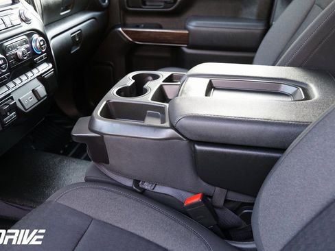 Used 2023 GMC Sierra 2500 SLE image 30