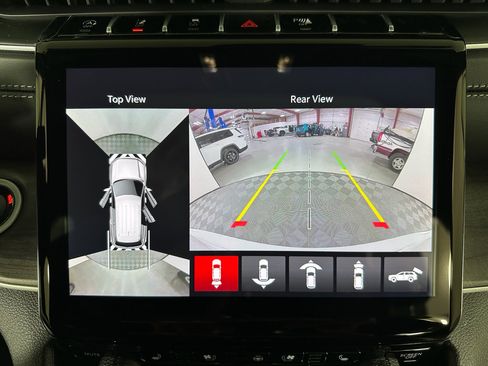 New 2025 Jeep Grand Cherokee Limited w/ Luxury Tech Group II image 7