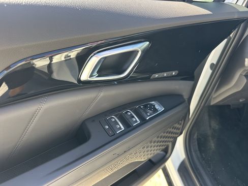 New 2026 Kia Carnival SX Prestige FWD image 11