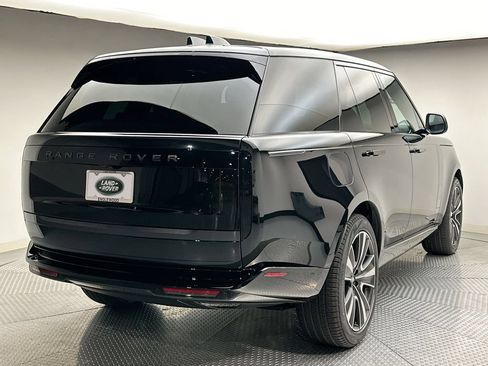 Certified 2025 Land Rover Range Rover SE AWD/4WD image 2