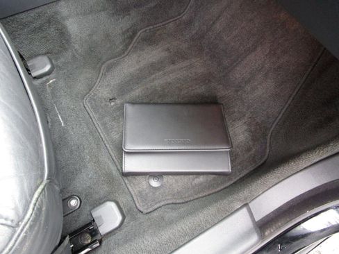 Used 2011 Volvo S80 3.2 w/ Climate Pkg image 29