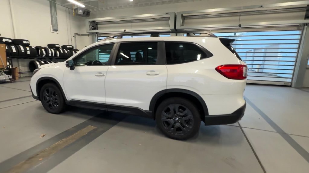 Certified 2023 Subaru Ascent Onyx Edition Limited AWD/4WD image 8