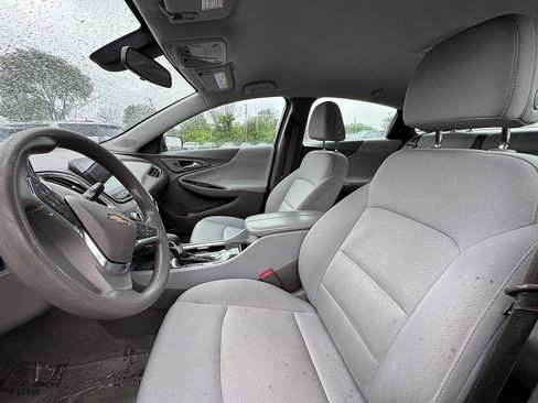Used 2021 Chevrolet Malibu LT FWD image 5