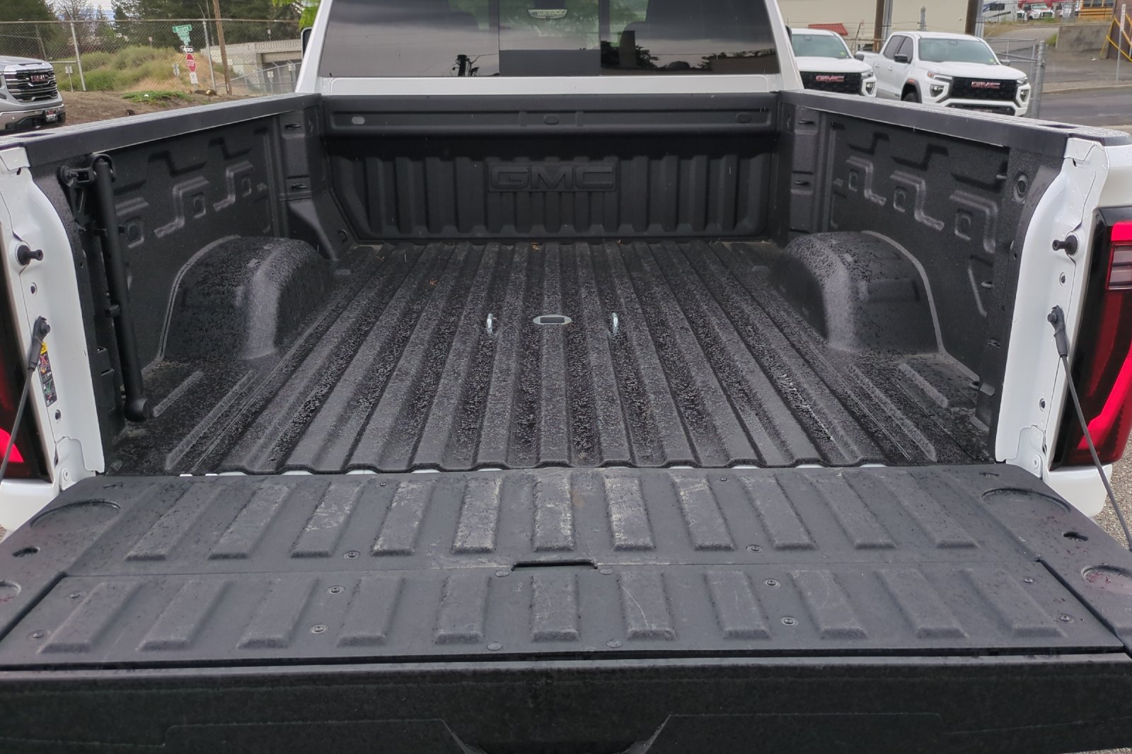 Used 2025 GMC Sierra 2500 Denali Ultimate AWD/4WD image 16