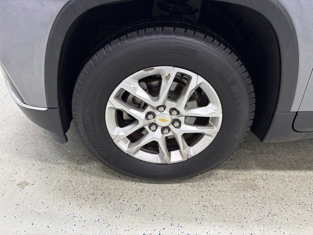 Used 2020 Chevrolet Traverse LT AWD/4WD image 11