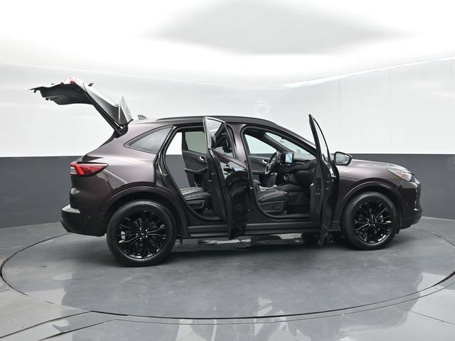 Certified 2023 Ford Escape ST-Line Elite w/ Premium Technology Package AWD/4WD image 70