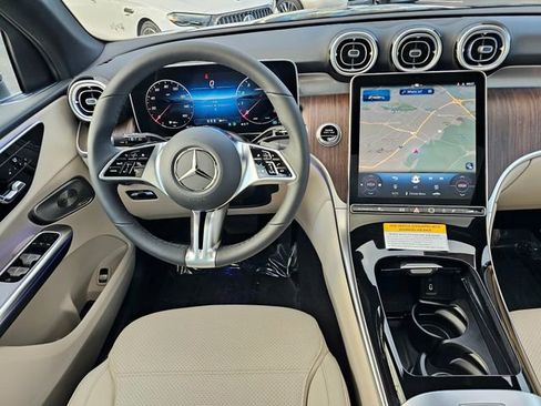 New 2026 Mercedes-Benz GLC 300 4MATIC image 30