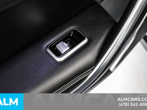 Used 2025 Jaguar F-PACE R-Dynamic S image 59