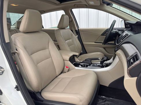 Used 2017 Honda Accord EX-L image 35