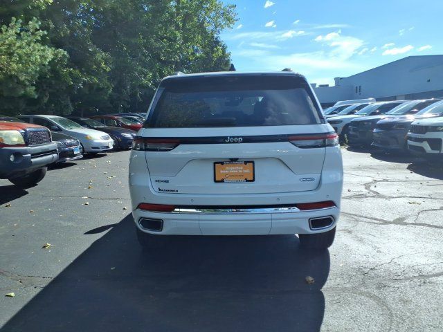 Certified 2023 Jeep Grand Cherokee Overland w/ Luxury Tech Group IV AWD/4WD image 6