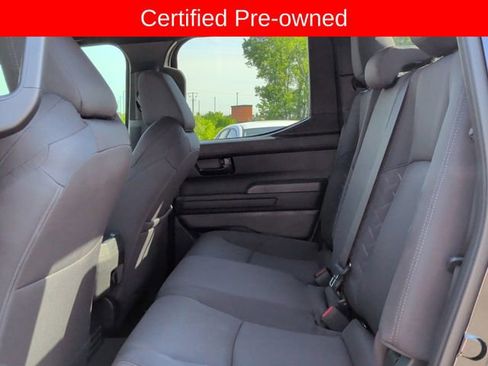 Used 2025 Toyota Tacoma SR5 AWD/4WD image 26