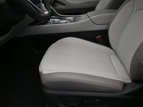 Certified 2026 INFINITI QX60 Pure w/ Cargo Package FWD image 13