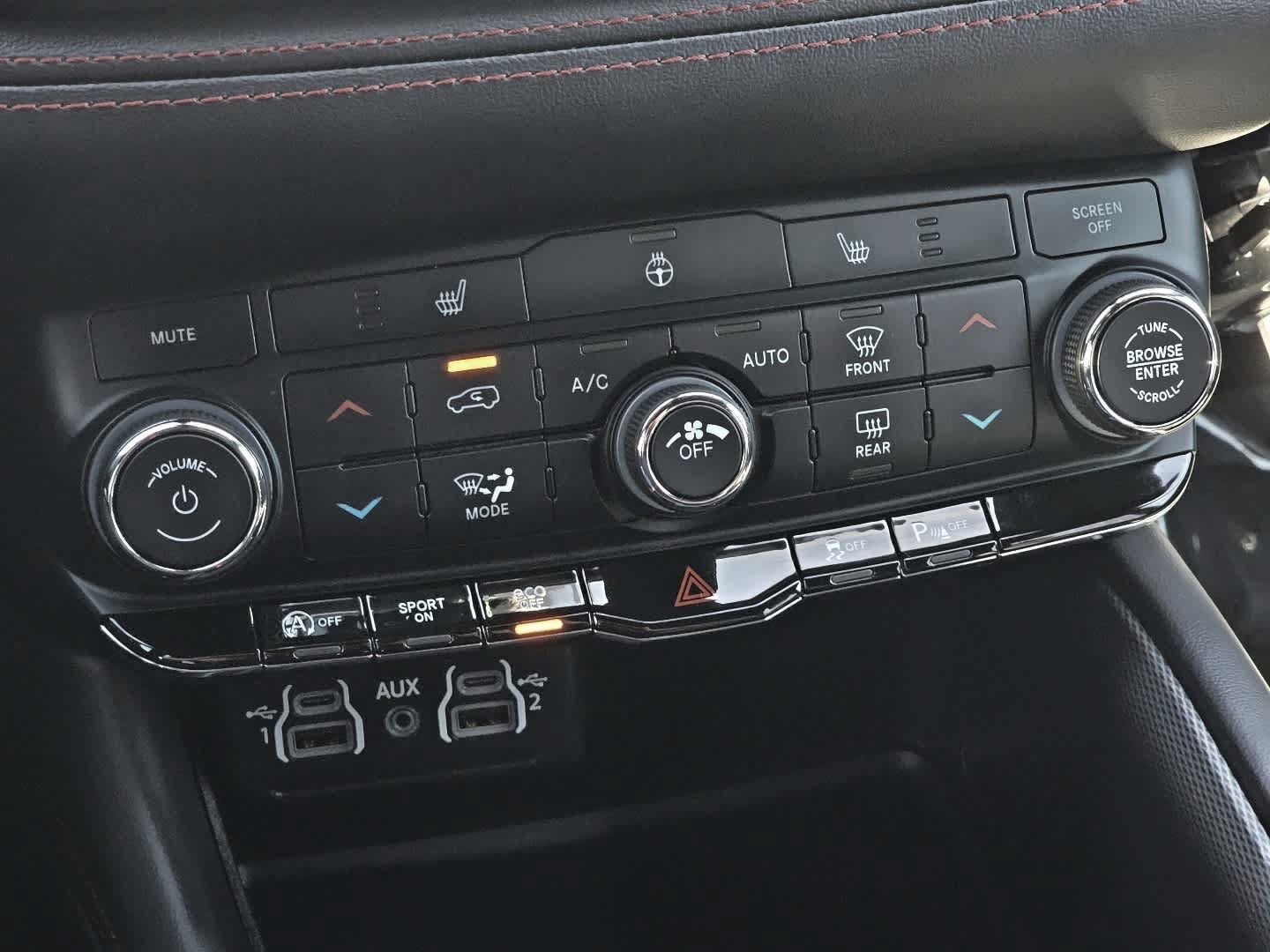 Used 2025 Dodge Durango GT w/ Blacktop Package AWD/4WD image 15