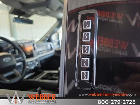 Used 2024 Ford F350 Lariat w/ Lariat Ultimate Package AWD/4WD image 10