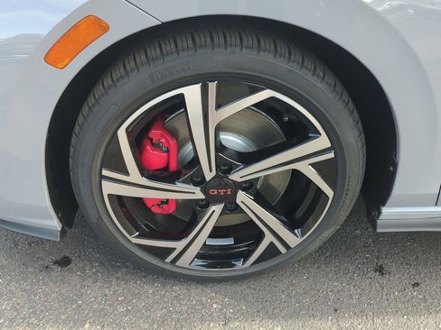 New 2026 Volkswagen Golf SE image 25