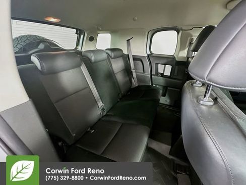 Used 2008 Toyota FJ Cruiser 4WD image 24