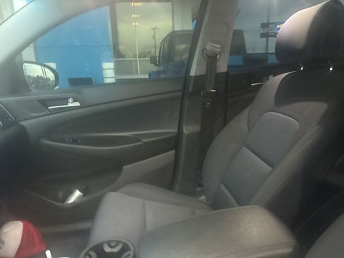 Used 2017 Hyundai Tucson Night image 18