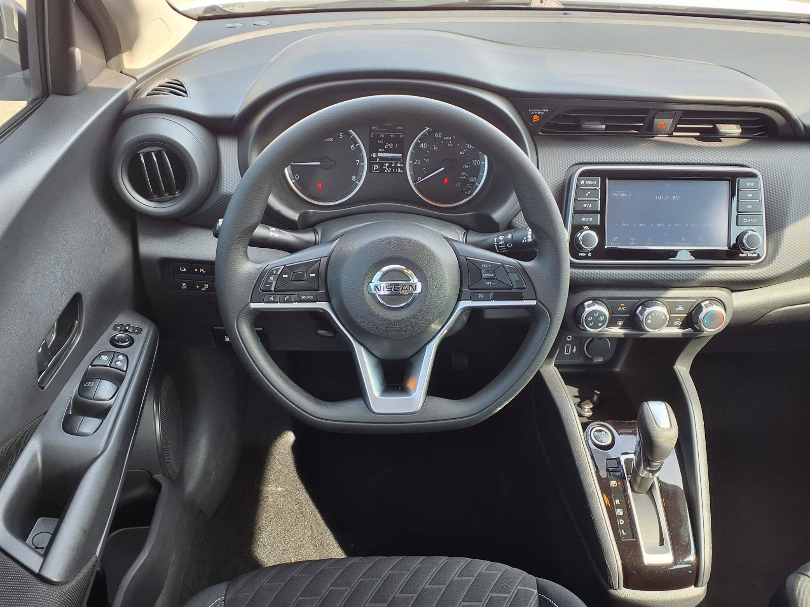 Used 2021 Nissan Kicks S FWD image 13