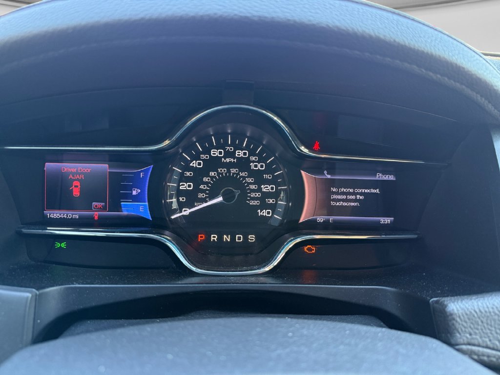 Used 2013 Lincoln MKS AWD image 20