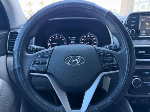Used 2021 Hyundai Tucson SE w/ Cargo Package FWD image 9