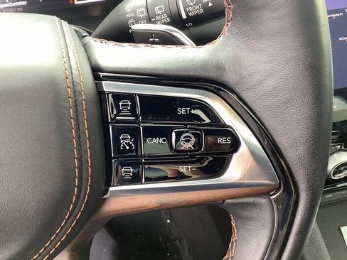 Used 2023 Jeep Grand Cherokee L Summit w/ Advanced Protech Group IV image 12