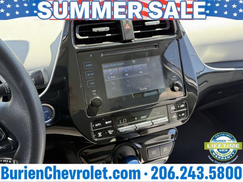 Used 2019 Toyota Prius LE AWD/4WD image 15