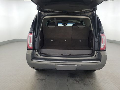 Used 2019 GMC Yukon Denali w/ Denali Ultimate Package AWD/4WD image 29