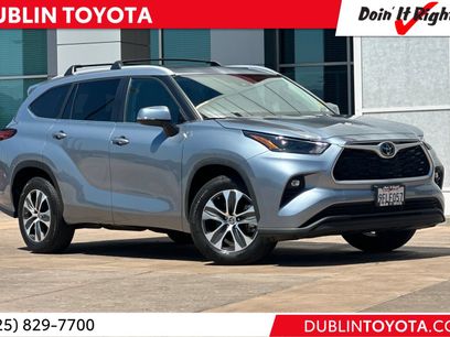 Used 2023 Toyota Highlander XLE