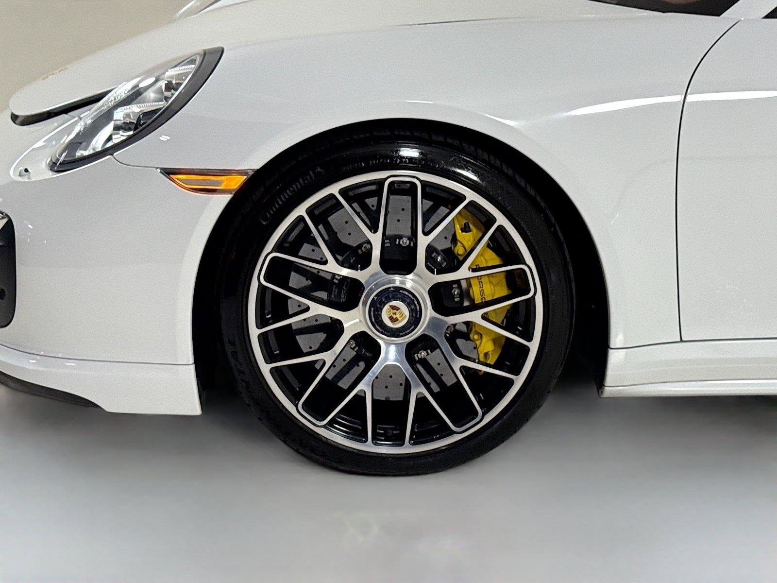 Used 2015 Porsche 911 Turbo S AWD/4WD image 40