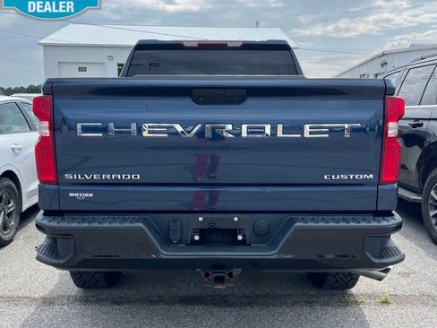 Used 2021 Chevrolet Silverado 1500 Custom Trail Boss w/ Safety Confidence Package AWD/4WD image 6