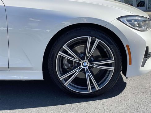 Used 2022 BMW 330i Sedan w/ Convenience Package image 32