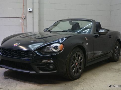 Used 2017 FIAT 124 Spider Abarth image 2