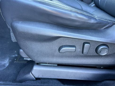 Used 2019 Subaru Ascent Limited image 14