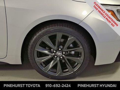 Certified 2025 Toyota Corolla XSE image 9