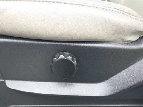 Certified 2021 Ford F250 XL w/ Power Equipment Group image 24