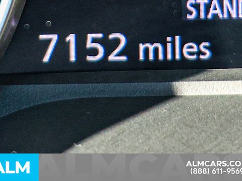 Used 2025 Nissan Pathfinder SV image 54