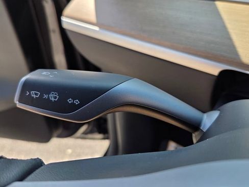 Used 2024 Tesla Model Y Long Range RWD image 24
