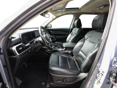 Used 2024 Kia Telluride S w/ S Sunroof Package FWD image 12