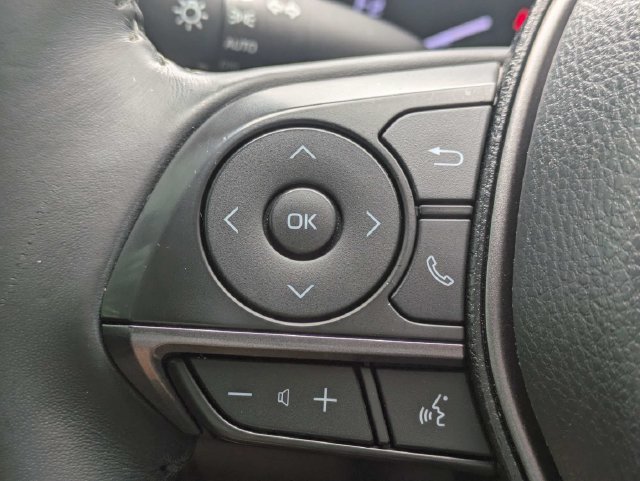 Used 2021 Toyota Camry SE FWD image 23