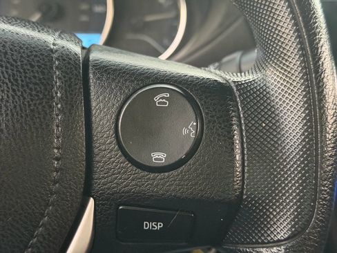 Used 2015 Toyota Corolla LE Premium image 36