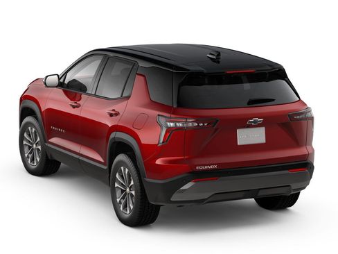 New 2026 Chevrolet Equinox LT FWD image 2