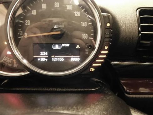 Used 2016 MINI Cooper Clubman FWD image 24