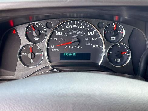 Used 2020 Chevrolet Express 3500 LT w/ LT Preferred Equipment Group RWD image 12