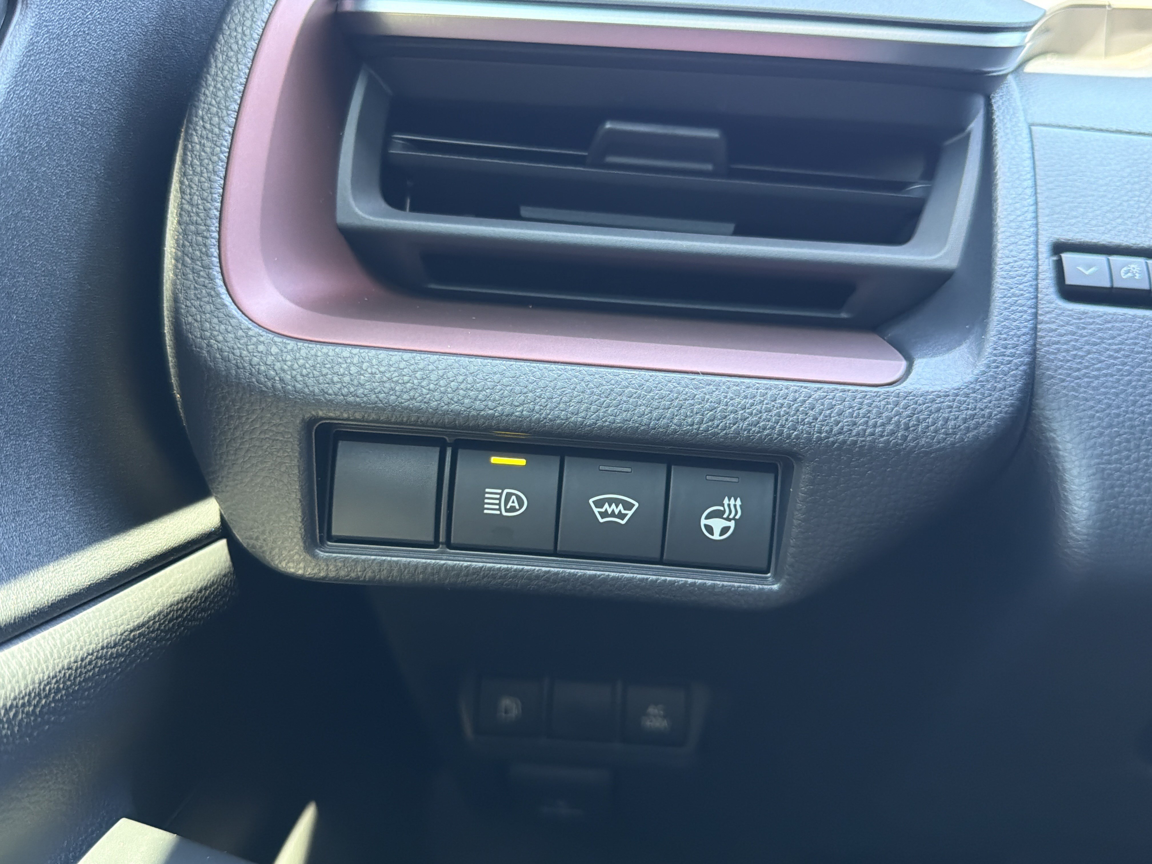 New 2027 Toyota Prius Plug-In Hybrid FWD image 29